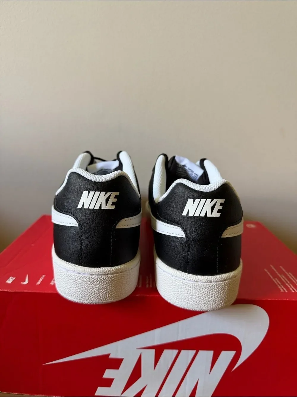 Nike Court Royale Black White 749747-010 Men’s Size 9